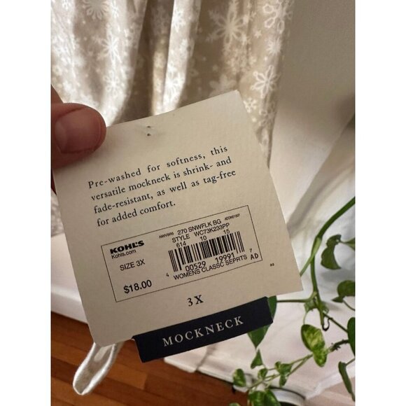 Croft and barrow women’s size 3X – large snowflake shirt - Picture 7 of 11